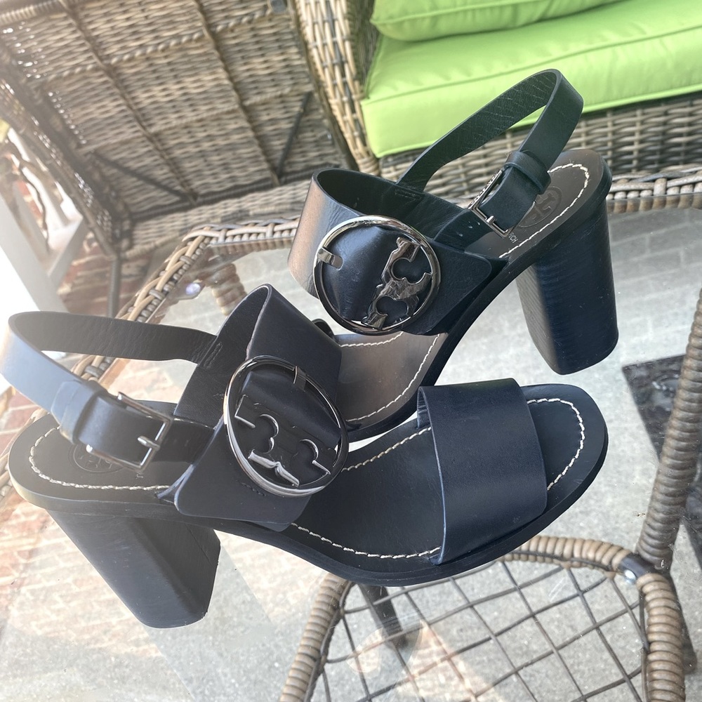Tory burch sandals